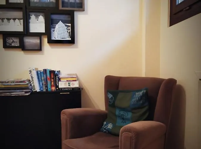 Ca Tron Next To Rialto Bridge