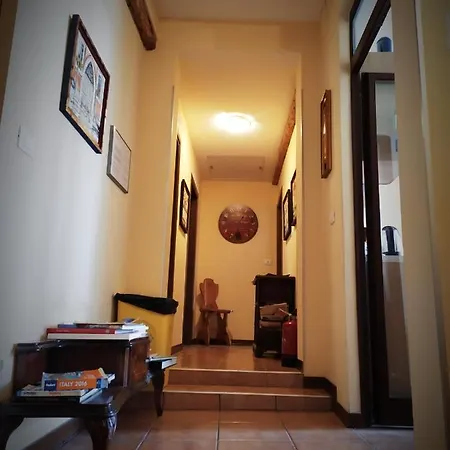 Ca Tron Next To Rialto Bridge * Venedig